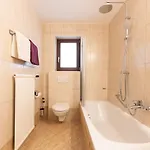 Gulla - Bed & Breakfast 3*